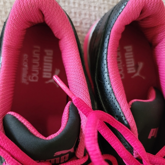 Puma running shoes - Picture 4 of 5